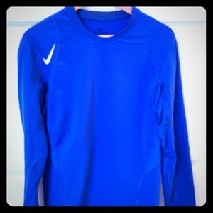 Nike Dry-fit long sleeve